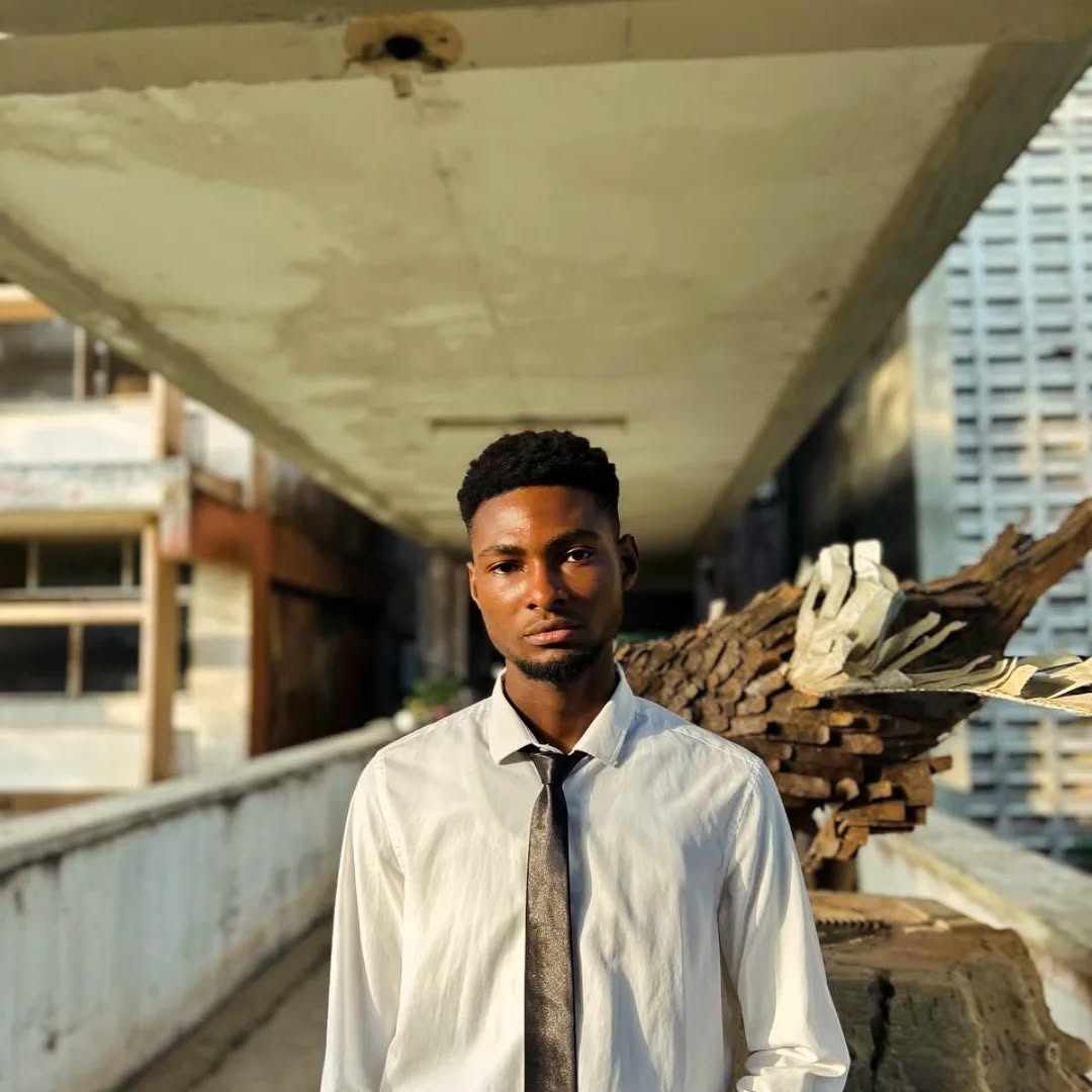 Dlex Gold Me Lately Music Video